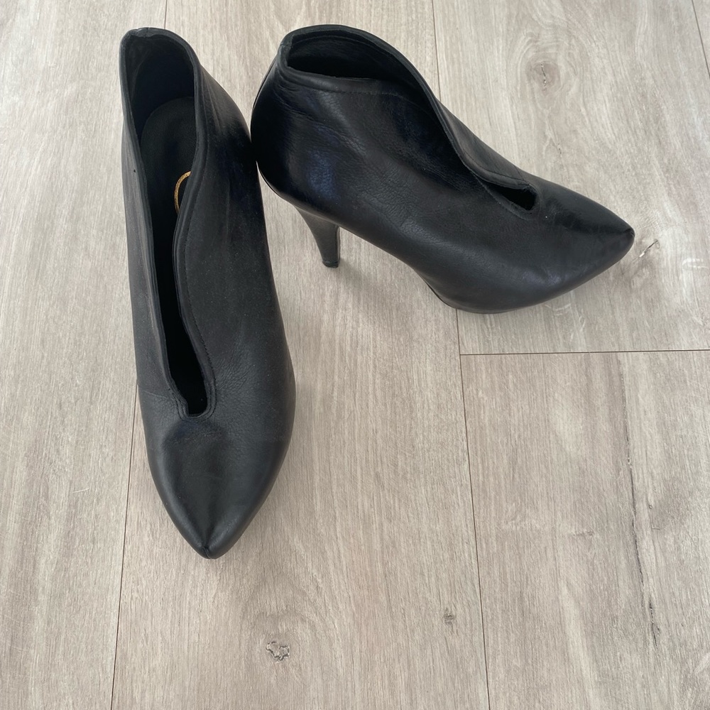 ASH✨ - Picture 2 of 10